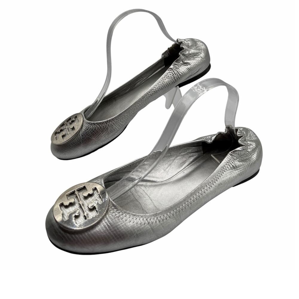 Tory Burch Reva Flats Silver Metallic Leather Logo Medallion Shoes Size 10 Y2K
